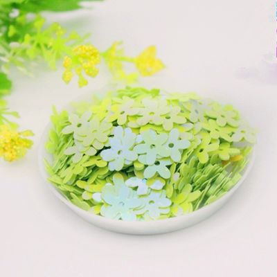 Add Some Sparkle to Your Graduation with Sequin Flower 3D Loose Sesquins Christmas Decoration Supplies